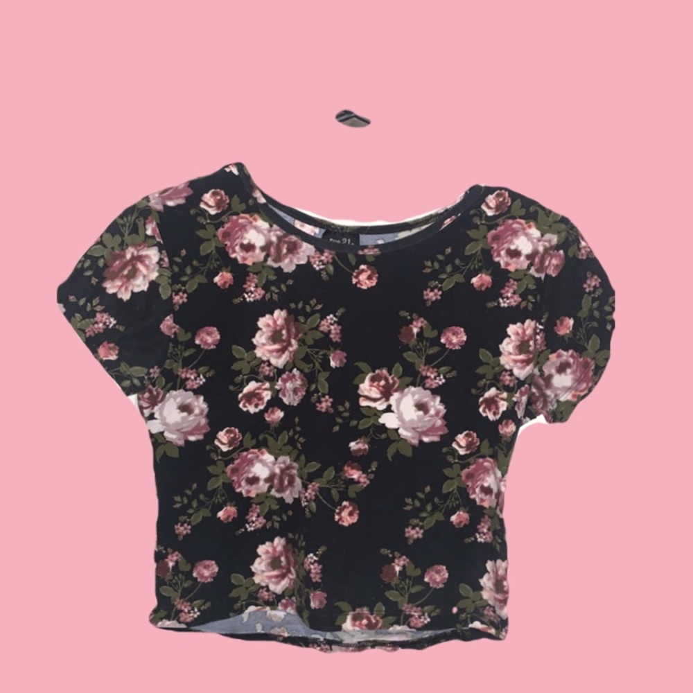 Cropped Floral Rue21 Tee